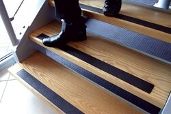 Antislip trapstrips