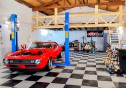 Renovatie slechte vloer werkplaats