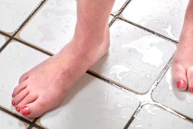 Antisliptape Aqua 25 mm transparent