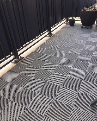 BoDeck Standard Balkonvloertegel &ndash; Open Drainage Kliktegel (PP)| GrijsAlu