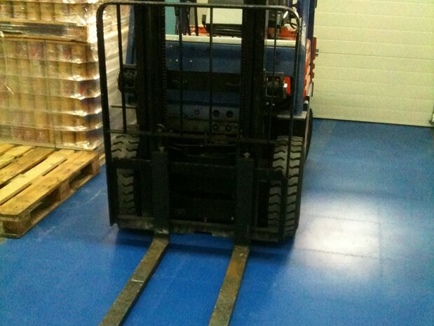 BoSepta-PVC-Kliktegel-Garagevloer-7-mm-donkergrijs-licht-gestructureerd