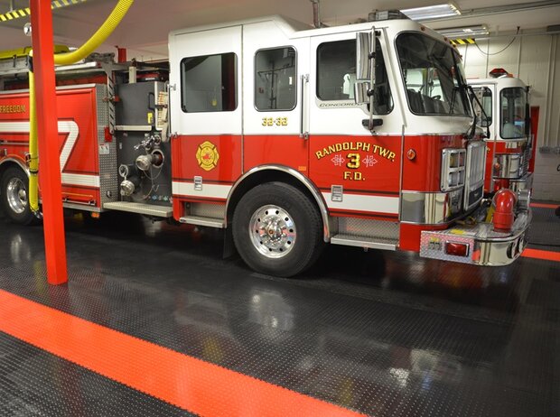 BoSepta-PVC-Kliktegel-Garagevloer-7-mm-roodbruin-licht-gestructureerd